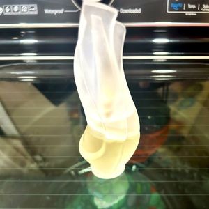 Donna Karan Cashmere Mist Eau De Toilette. 3.4 oz.